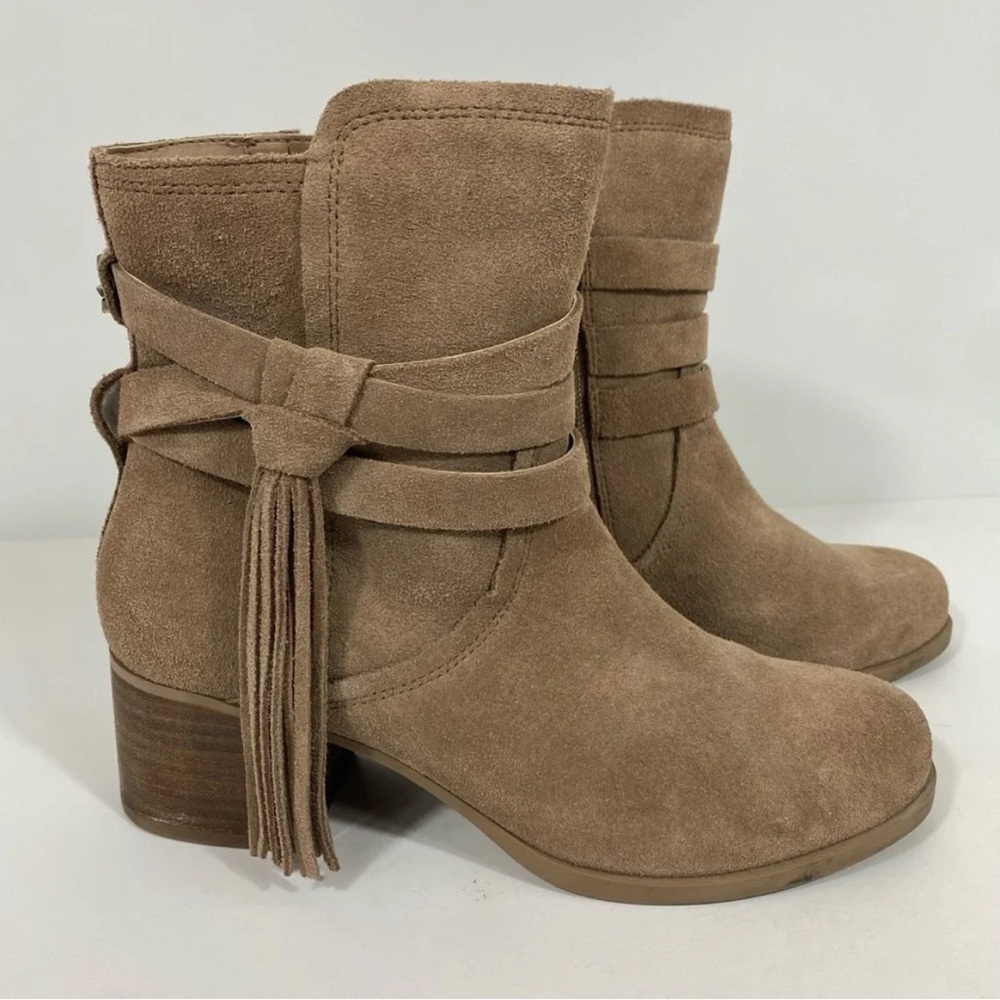 Koolaburra by UGG Kenz Women Ankle Boots US7
Boho Western Fringe Casual Leather